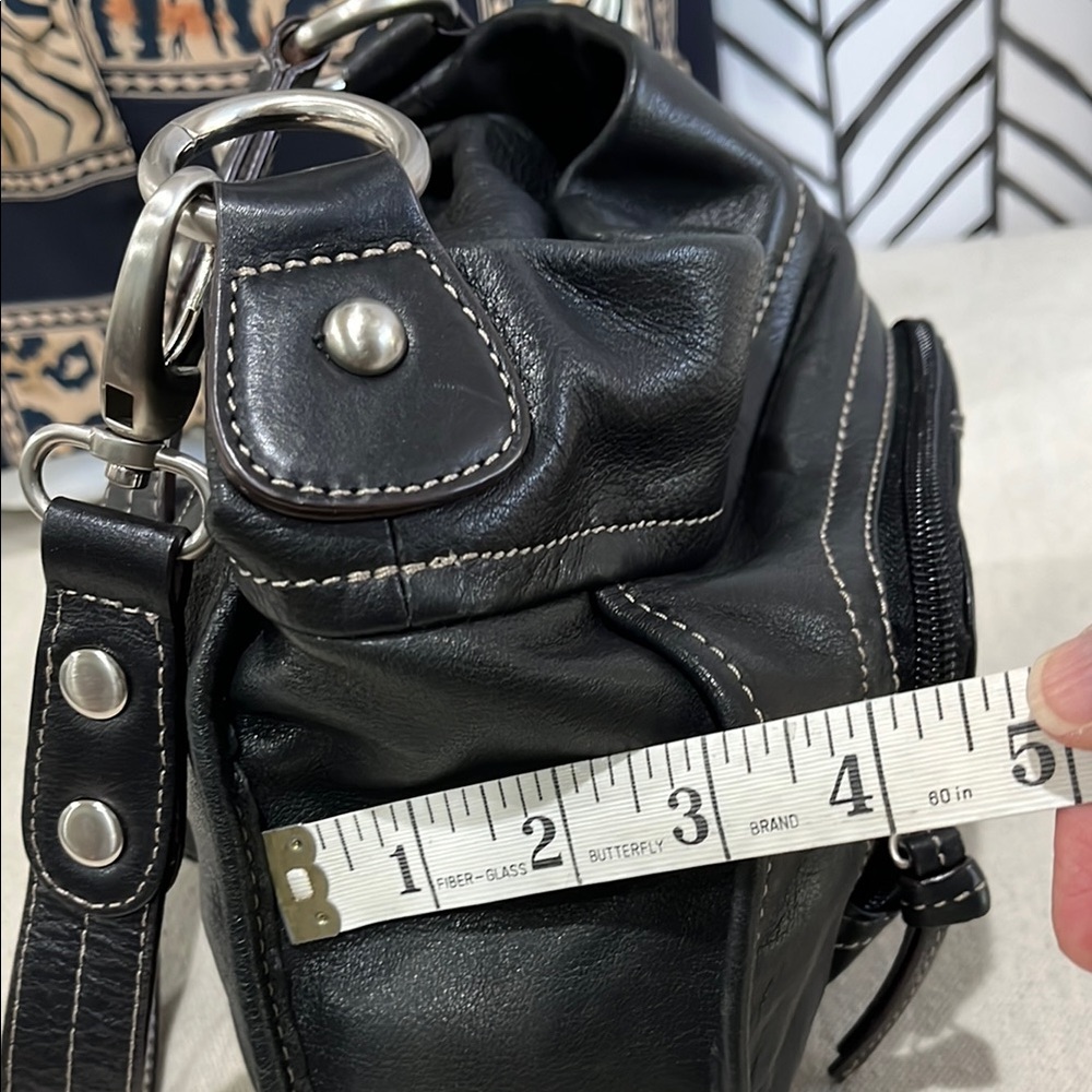 Clarks Black Leather Crossbody Bag - Picture 13 of 16